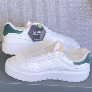 New Balance CT302 WHITE & GREEN M8 W6.5 - New!